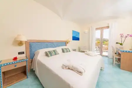 Residence Baia di Sorgeto Apartments - 37
