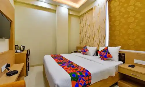 FabPrime Indra Palace - 6