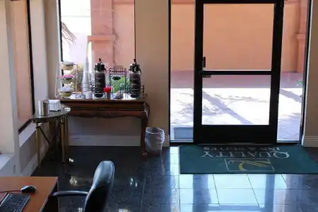 Quality Inn & Suites Oceanside Near Camp Pendleton - 7