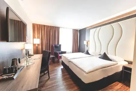 Plaza Inn Grevenbroich - 45