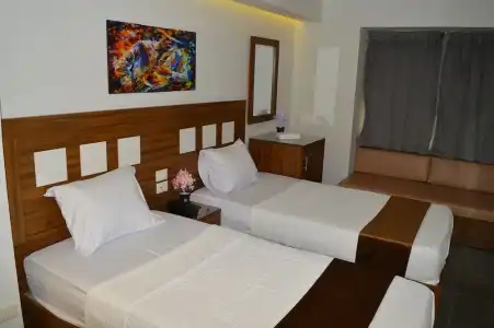 Royal Inn Residence - 2