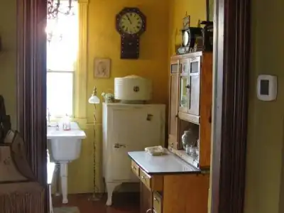 Waverly Cottage - 13