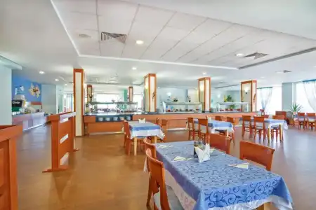 Perla Beach Luxury - All Inclusive & Free Beach Access - 10
