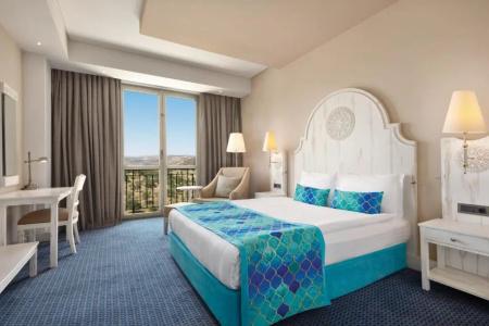 Ramada Plaza by Wyndham - 35