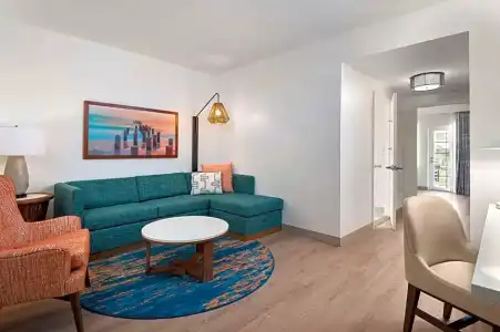DoubleTree Suites by Hilton Naples - 131