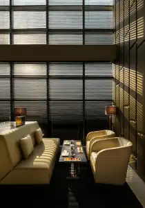 Jumeirah Emirates Towers - 16