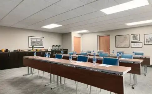 Four Points by Sheraton Raleigh Arena - 15