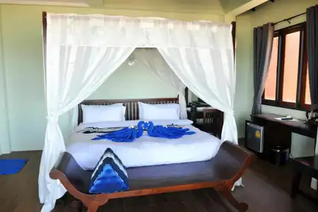 Koh Tao Beach Club - 6