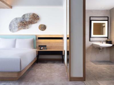 Hilton Garden Inn Jakarta Taman Palem - 45
