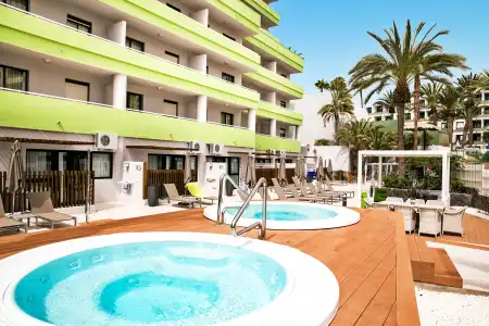 LIVVO Anamar Suites - 31