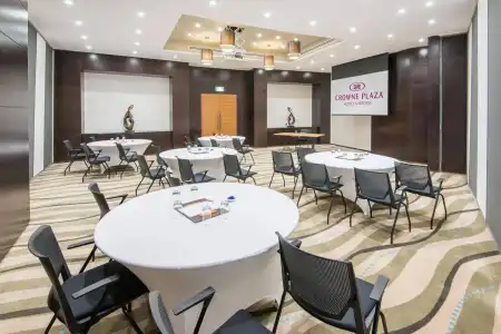 Crowne Plaza DOHA - THE BUSINESS PARK by IHG - 4