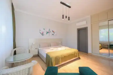Eden Nest Exclusive Apart - 52