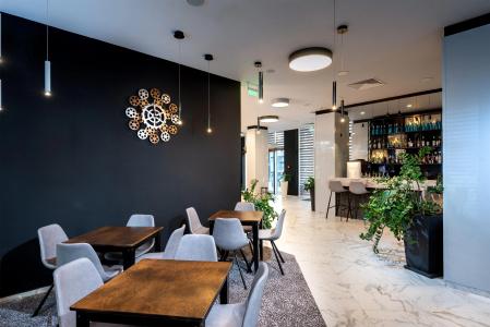 Best Western Plus Premium Inn - 33