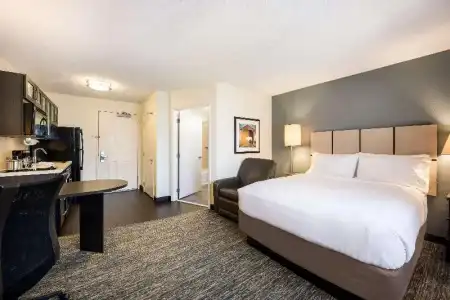 Sonesta Simply Suites Garden Grove Anaheim - 40