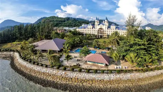 Bella Vista Waterfront Resort - 16