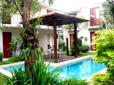 Chic Quarter Residence - 14