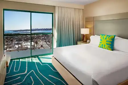 Embassy Suites by Hilton San Diego Bay Downtown - 77