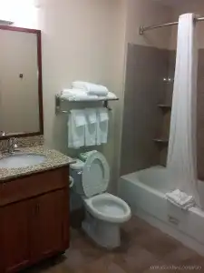 Candlewood Suites Fredericksburg by IHG - 7