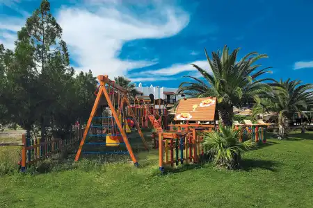 Costa Bitezhan - 21