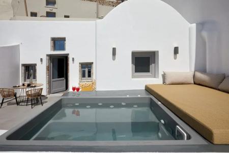 Allure Breeze Suites - 200