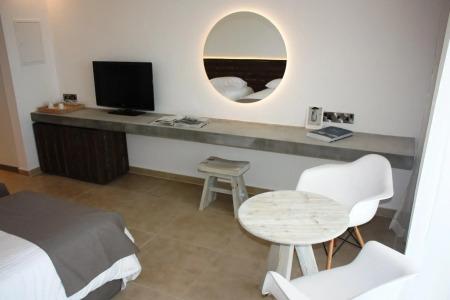 Amphora & Suites - 8