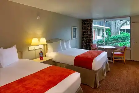 Ramada by Wyndham Kissimmee Gateway - 54