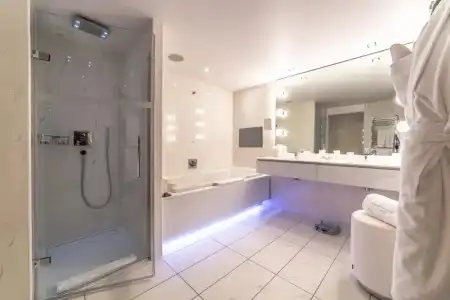 Hôtel Le Strato - 101