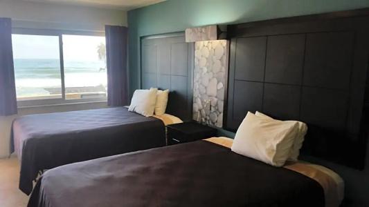 Driftwood Beach Motel - 82