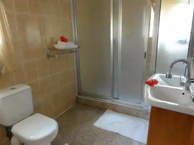 Rising Sun Guesthouse - 10