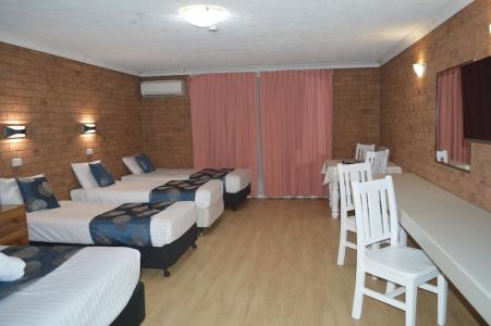 James Street Motor Inn - 32