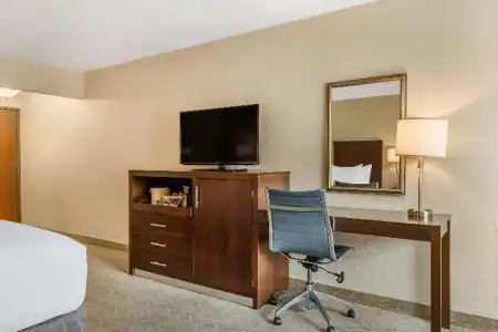 Best Western Plus Monterey Inn - 86