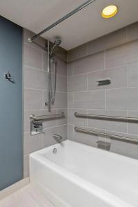 Marriott Anchorage Downtown - 57