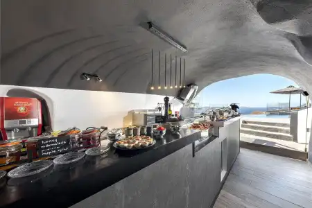 Pearl of Caldera Oia Boutique - 8
