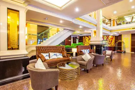 Floral Dolphin Circle Pattaya - 34