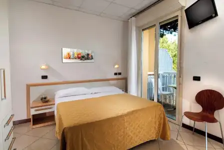 Giuliana - 3