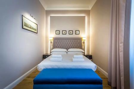 Emma Small Luxury - 25