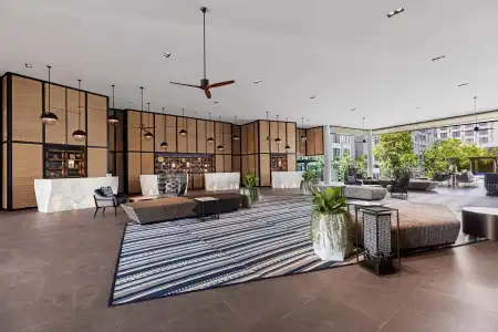 Four Points by Sheraton Phuket Patong Beach Resort - 2