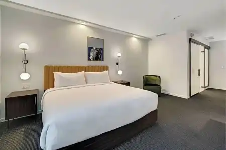 500 West - 103