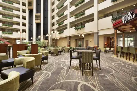 Embassy Suites Lincoln - 31