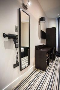 The W14 Kensington - 14