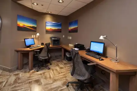 Best Western Plus Scottsdale Thunderbird Suites - 1