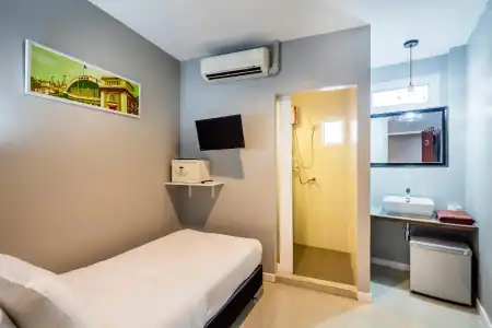 At Hua Lamphong - Hostel - 38