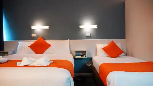 Waterfront Lodge Motel - 93