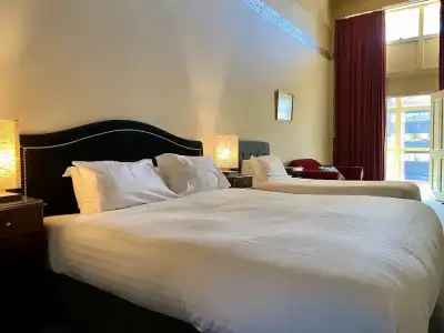 The Macquarie - 62