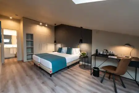 Atenea Rekord Suites Barcelona - 51