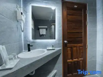 Dolphin Bay Beach Resort - 160