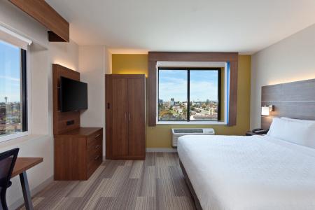 Holiday Inn Express Los Angeles Airport by IHG - 39