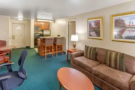 Quality Inn & Suites Green Bay Downtown - 66