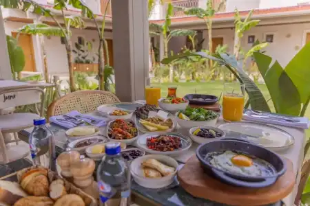 June Alaçatı (+15 Adult only) - 13