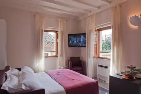 Navona Palace Luxury Inn - 27